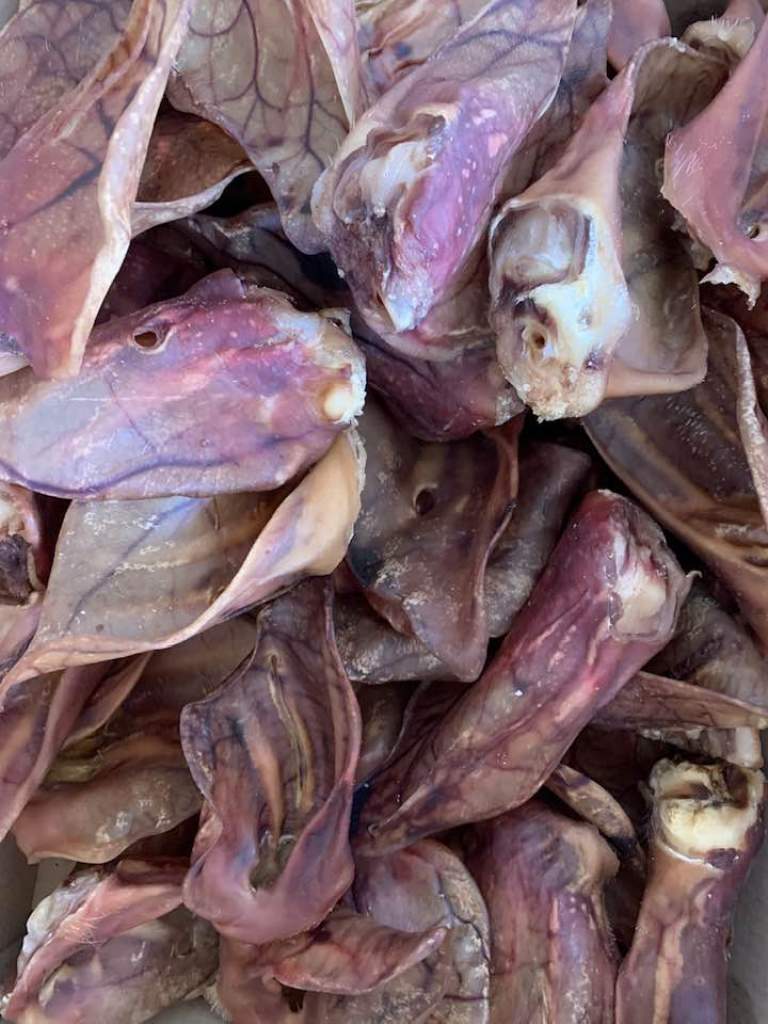 Schweineohren getrocknet mit Muschel 1kg