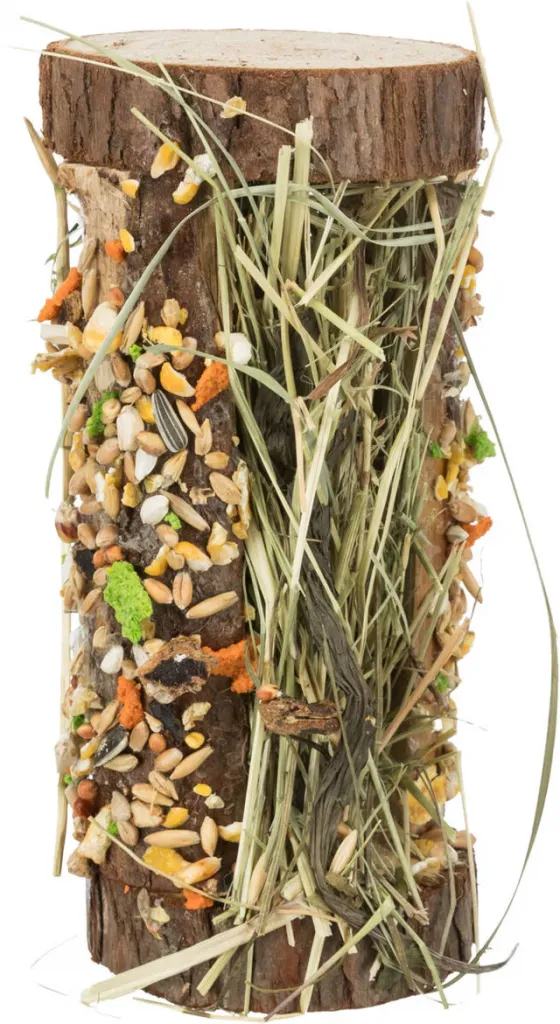 Holzturm mit Bergwiesenheu