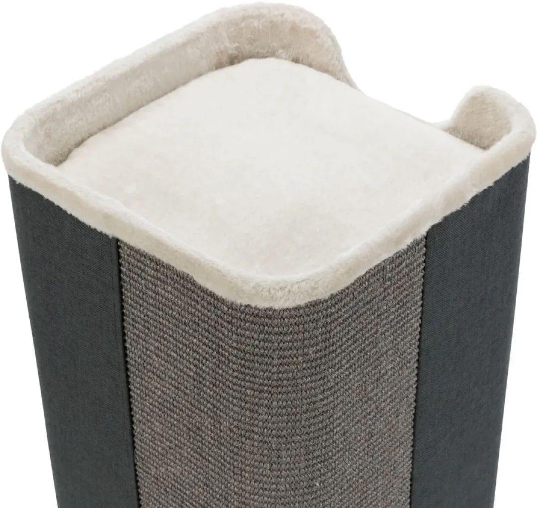 Cat Tower Jorge